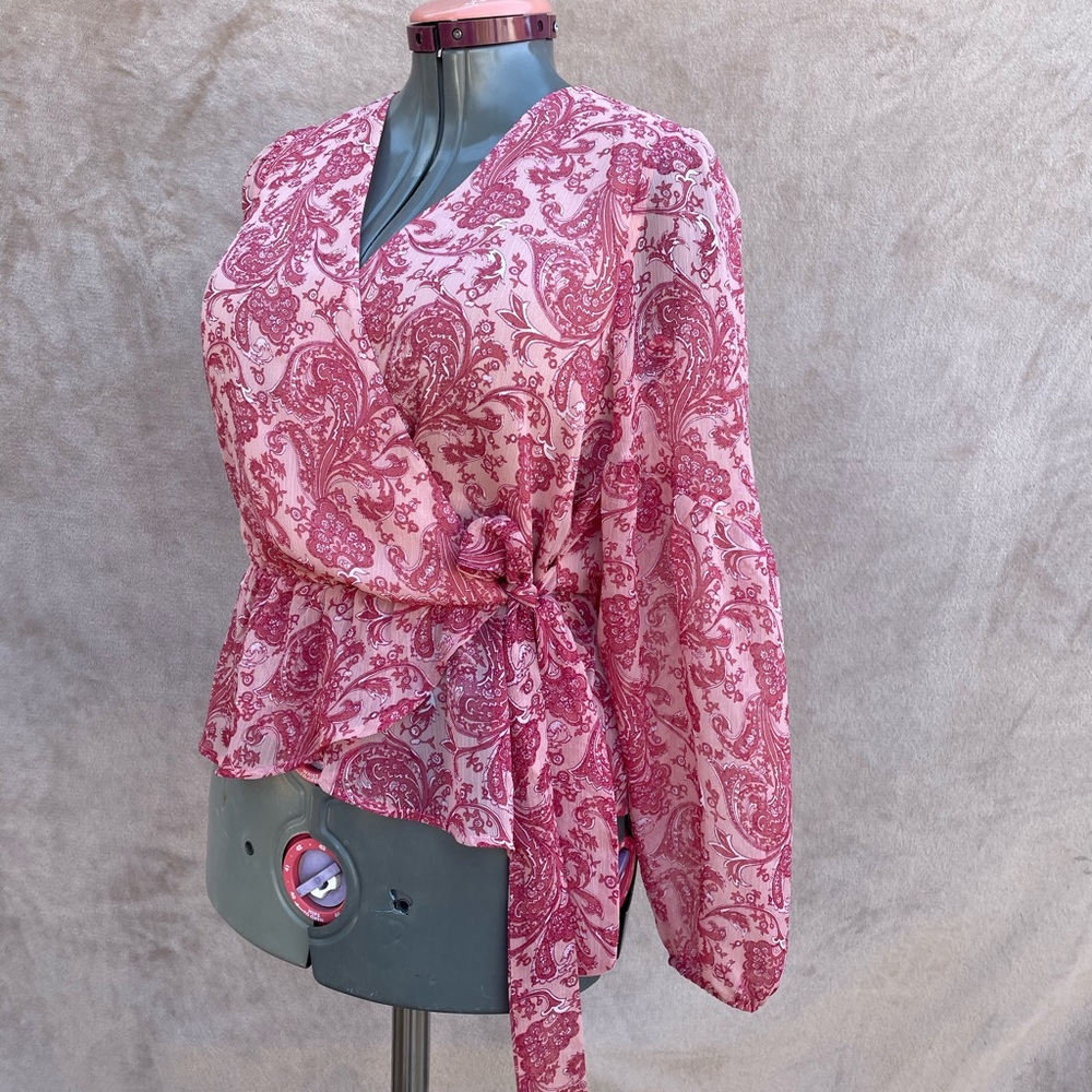 Express light printed long sleeve blouse